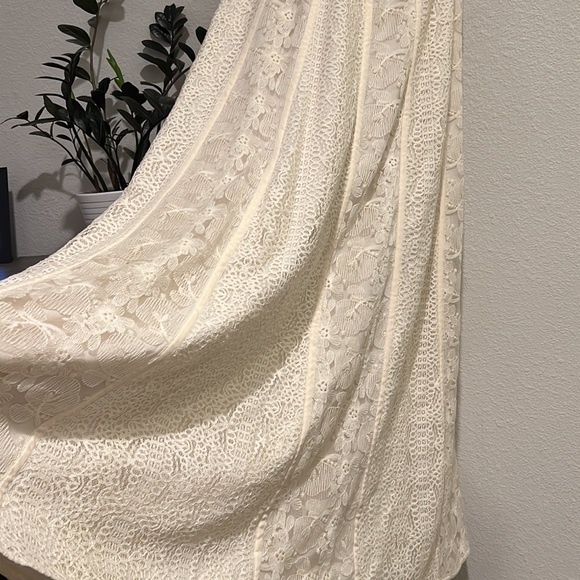 Beautiful Boho Lace Wedding or Elopement dress - Picture 3 of 7